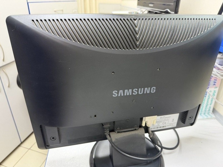 Объявление Samsung 206bw Б/У