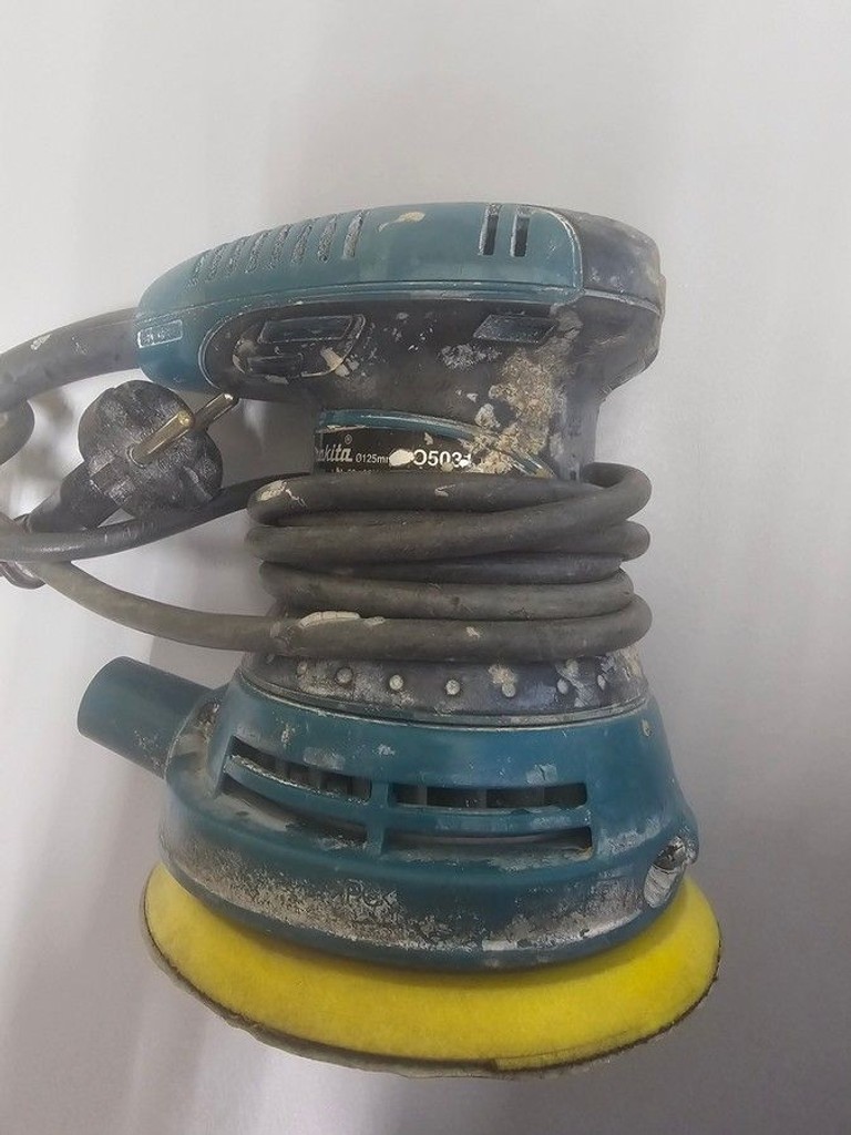 Оголошення Makita BO5031 Б/У