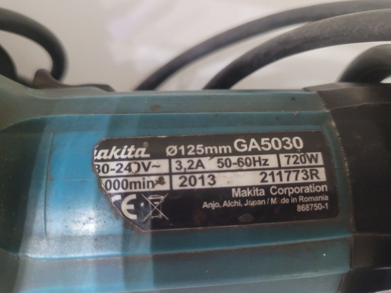 Дешево Makita GA5030 з ломбарду