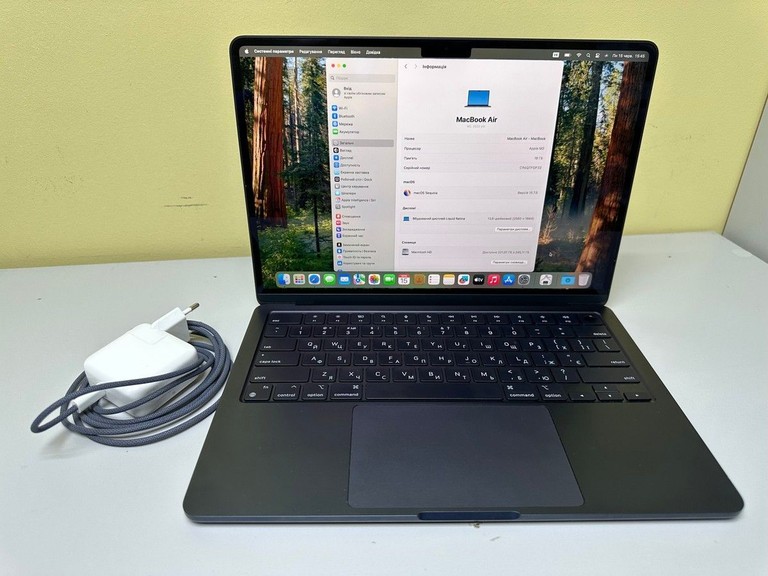 Дешиво Apple macbook air 13,6" m2 2022 с ломбарда