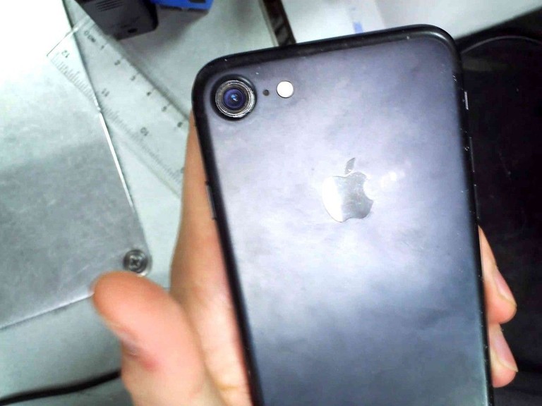 Дешево Apple iphone 7 128gb з ломбарду