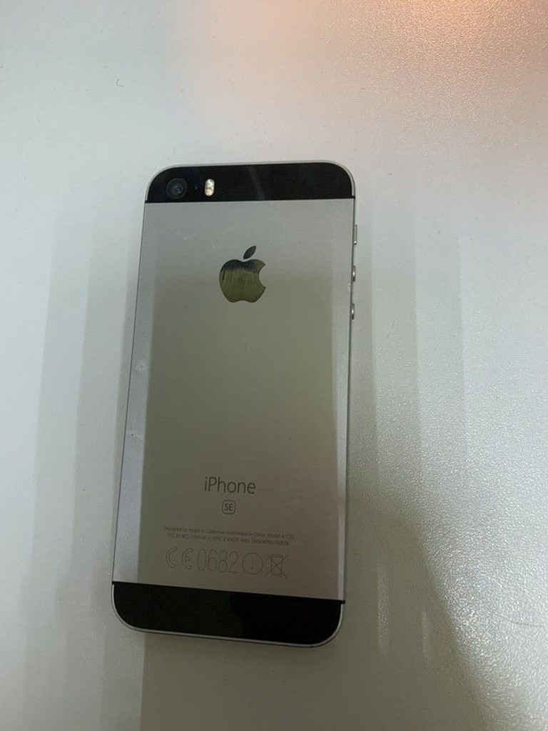 Оголошення Apple iphone se 1 32gb Б/У