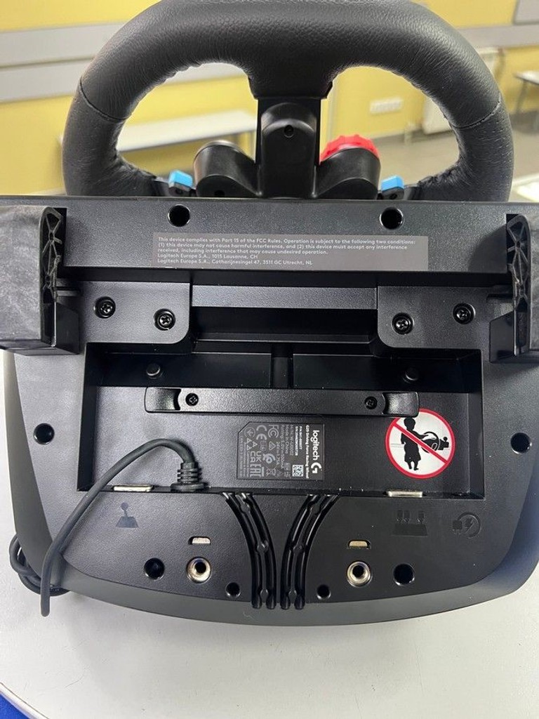 Объявление Logitech g29 driving force racing wheel / 941-000110, 941-000112 Б/У