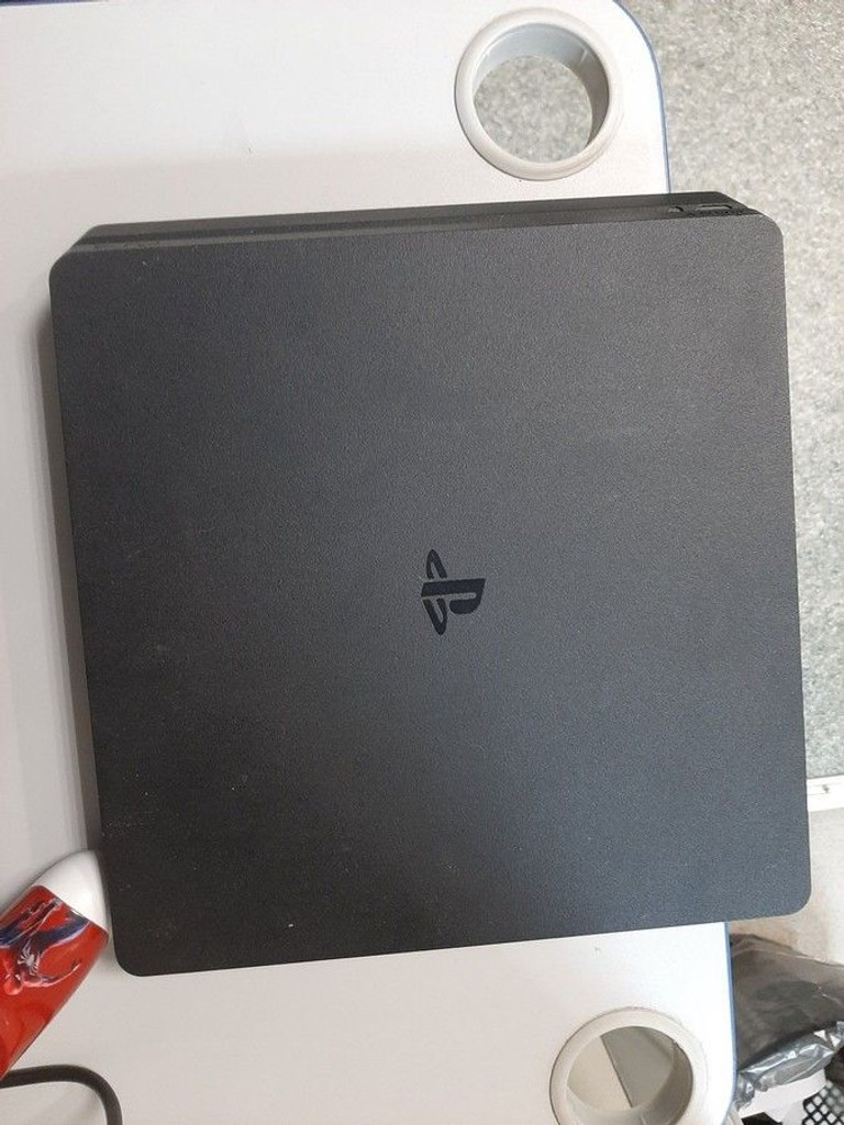 Объявление Sony PlayStation 4 Slim 1TB Black Б/У