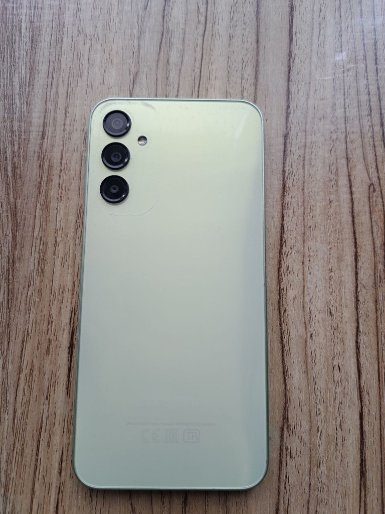 Оголошення Samsung Galaxy A24 6/128GB Light Green (SM-A245FLGV) Б/У