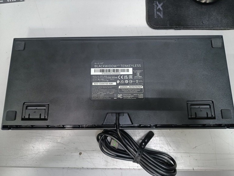 Дешево Razer blackwidow v3 tkl з ломбарду