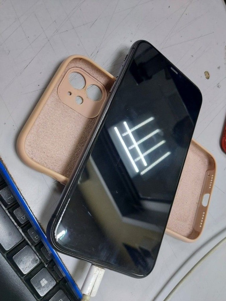 Купити Apple iphone 11 64gb Б/У