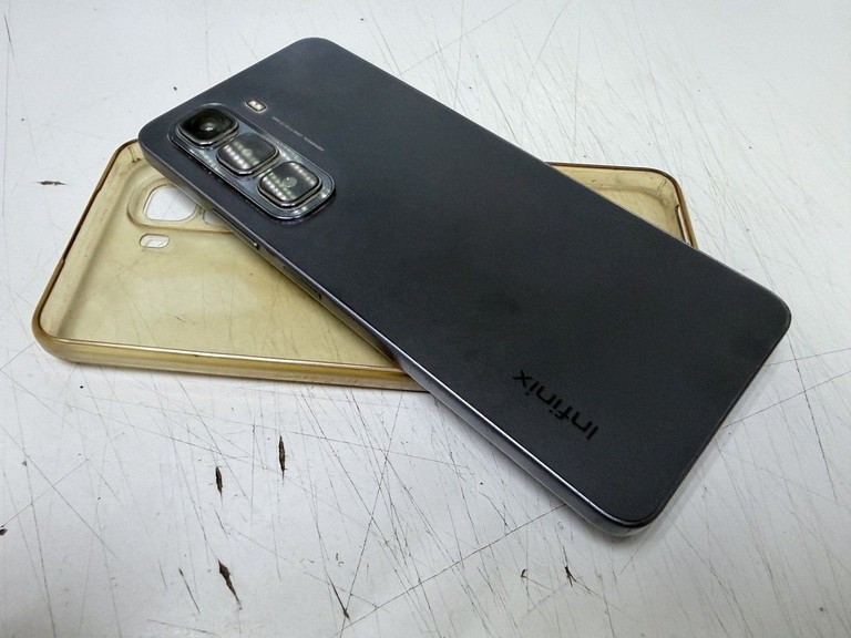 Купить Infinix hot 50 8/256gb Б/У