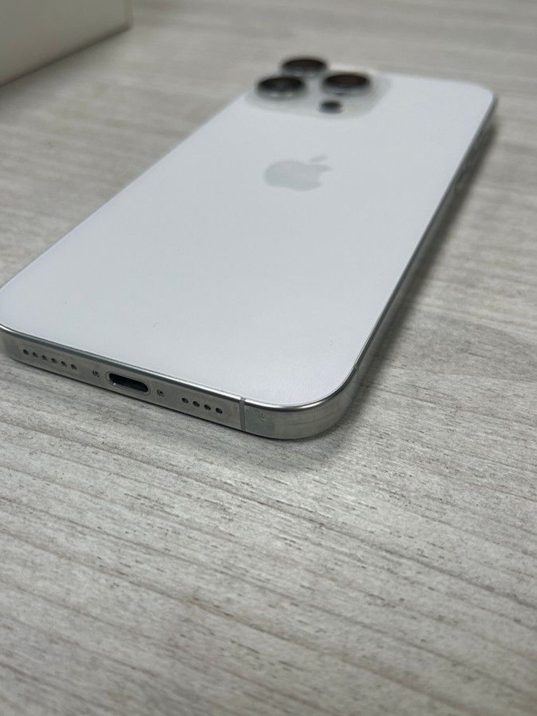 Apple iphone 16 pro max 256gb esim Код:01-201154956. Изображение 5
