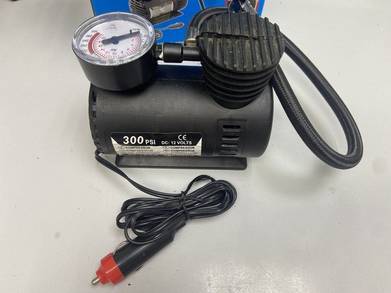 Оголошення Air compressor dc12v Б/У