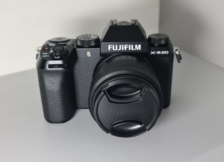 Купить Fujifilm X-S20 kit 15-45mm f/3,5-5,6 Black (16781917) Б/У