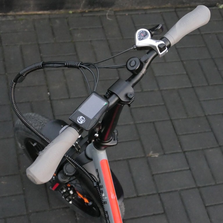 Argento Silver MiniMax – 20-дюймовий складний електровелосипед із широкими шинами, двигуном Bafang 250 Вт, Shimano 7V. (Б Код:null. Изображение 4