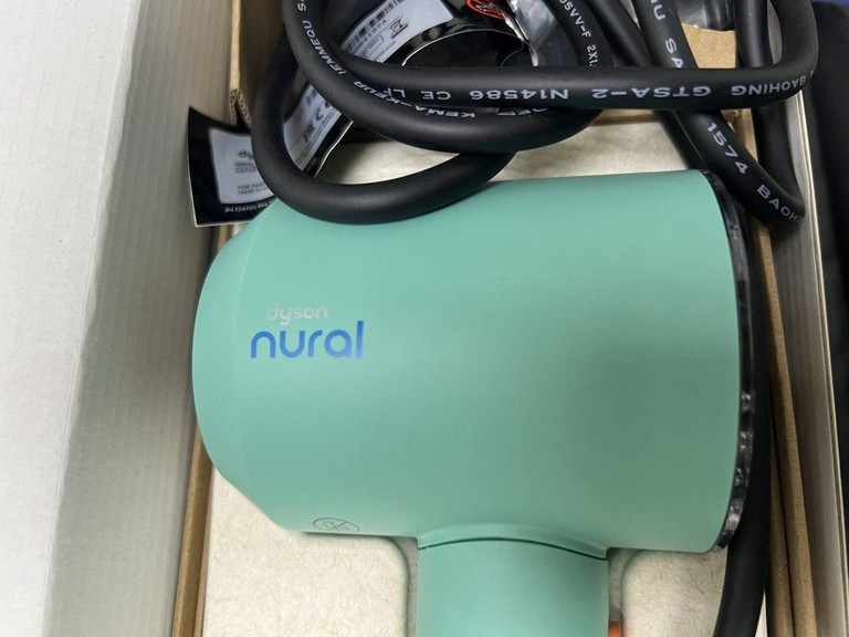 Оголошення Dyson Supersonic HD16 Nural Ceramic Patina/Topaz (515276-01) Б/У