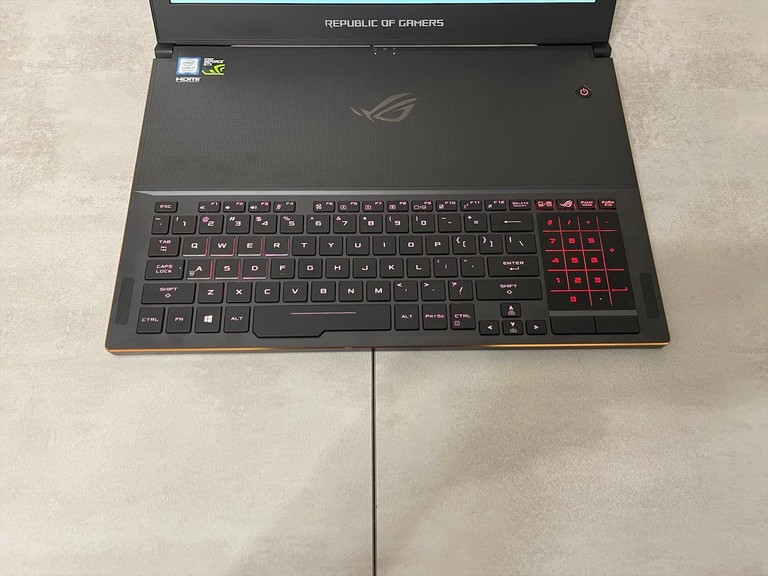 ASUS ROG Zephyrus GX501GI, 15.6"  Код:null. Изображение 4
