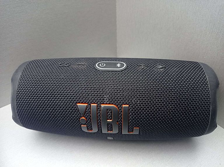 Jbl Charge 5 White (JBLCHARGE5WHT) Код:2000003627653. Зображення 7