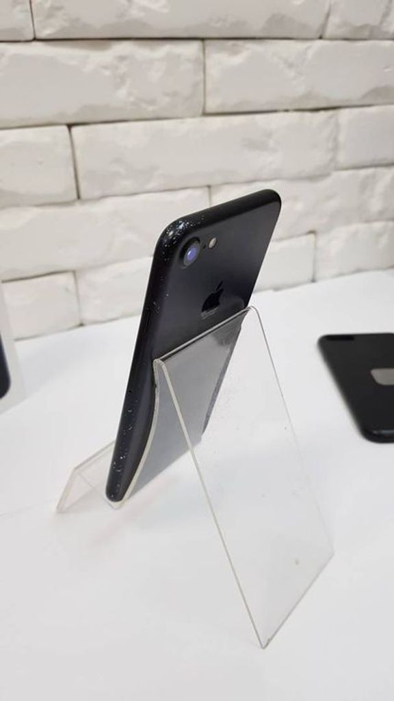 Дешево Apple iphone 7 128gb з ломбарду
