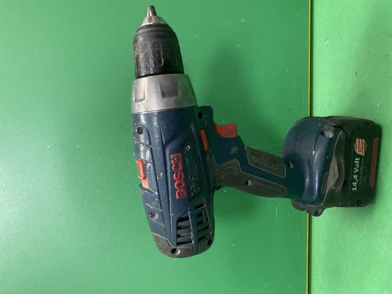 Дешево Bosch gsr 14.4-2-li з ломбарду