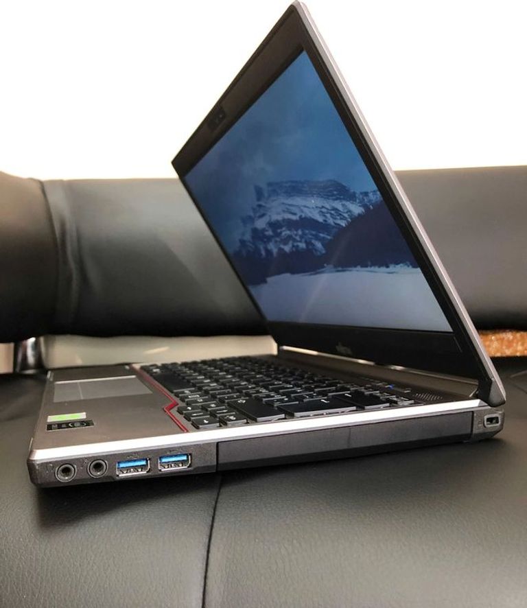 Fujitsu Lifebook E734/13.2"HD/i3-4/8GB/128GB/ГАРАНТІЯ