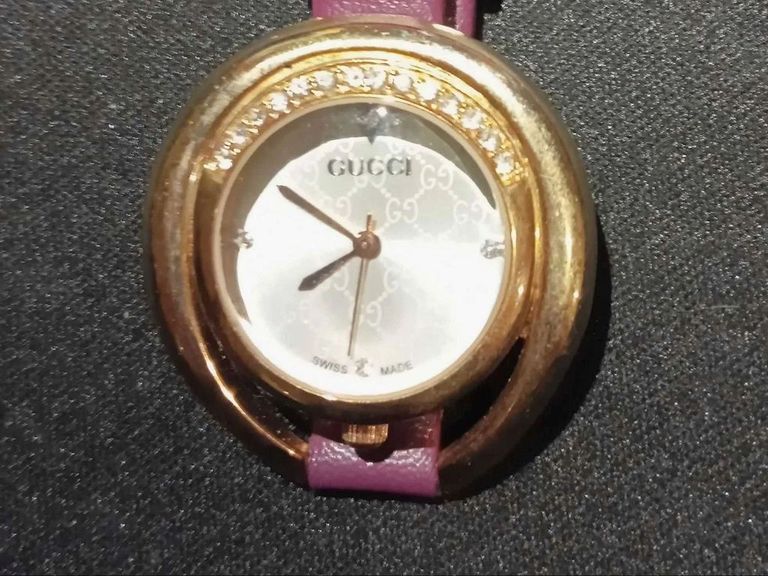 Часы женские наручные кварцевые Gucci 8960L