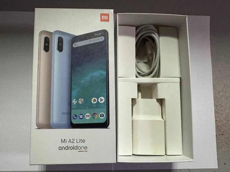 Распродажа Xiaomi mi a2 lite 3/32gb, продавец Техноскарб