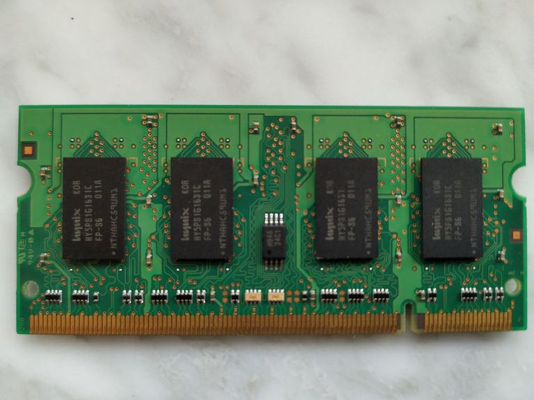 Оголошення Оперативна пам'ять для ноутбука Hynix SODIMM DDR2-800 1gB PC2-6400 Б/У