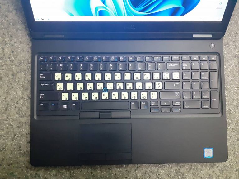 Дешиво Dell 16/core i7 8850h ddr4/16gb ddr4/ssd 256 gb/geforce mx130 2gb с ломбарда