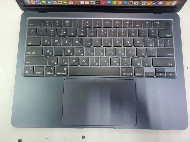 Apple macbook air 13,6" m2 2022 Код:01-200443538. Зображення 9