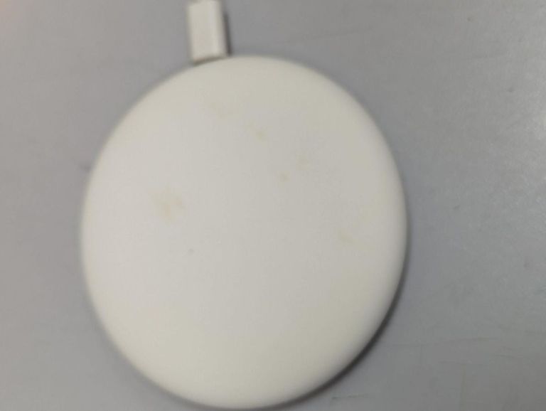 Купить Xiaomi Mi Wireless Charger White (MDY-09EF) Б/У