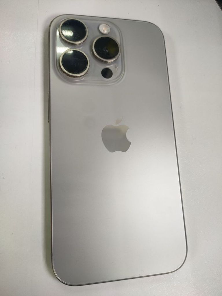 Розпродаж Apple iphone 15 pro 256gb, продавець Техноскарб
