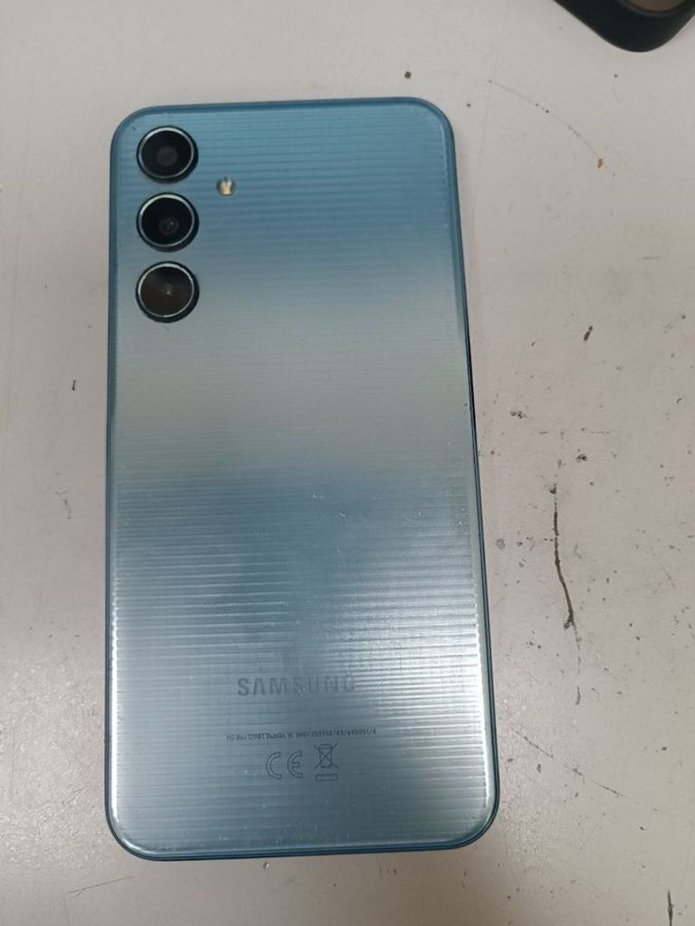Дешиво Samsung galaxy m35 5g 6/128gb с ломбарда