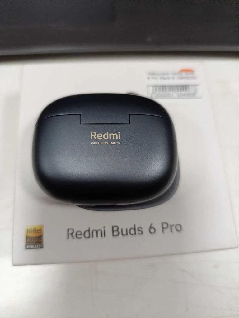 Дешево Redmi Buds 6 Pro (BHR9307GL) White, Black, Purple з ломбарду