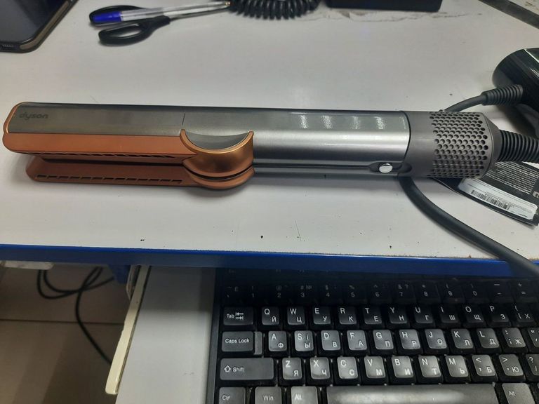 Купить Dyson airstrait ht01 Б/У