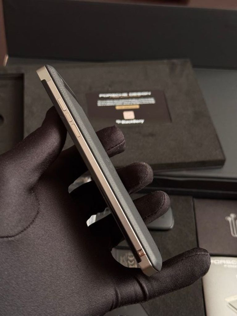 Blackberry Porsche Design P9982 + чехол в подарок! Код:null. Зображення 4