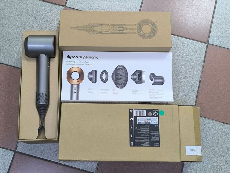 Купить Dyson hd07 supersonic nickel/copper Б/У