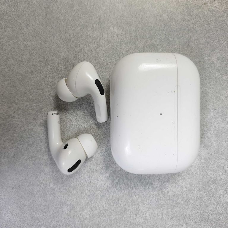 Дешево Apple AirPods Pro з ломбарду