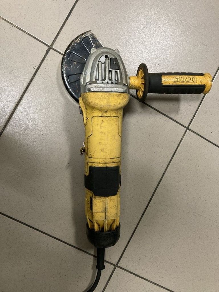 Купить Dewalt DWE4257 Б/У