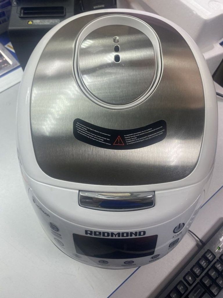 Купити Redmond rmc-m901w Б/У