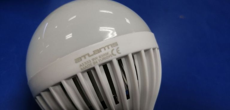 Дешиво Atlantis 9 вт е27 с ломбарда