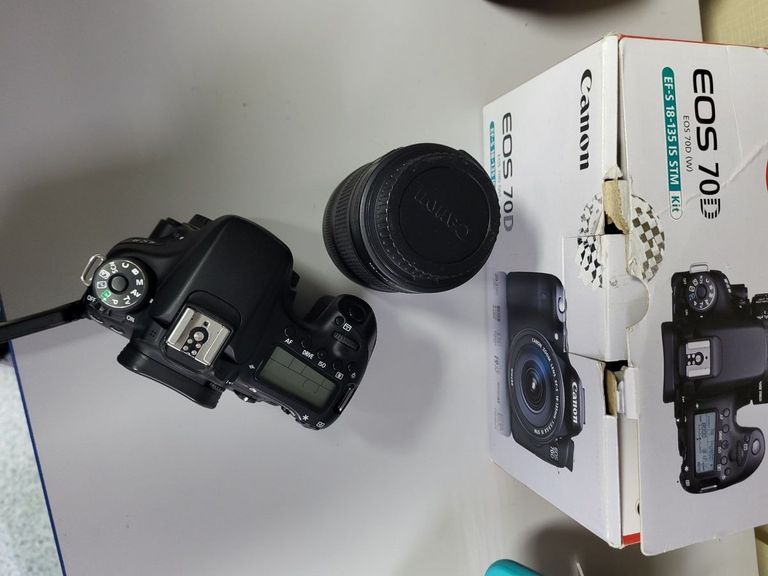 Объявление Canon eos 70d + ef-s 18-135mm f/3,5-5,6 is stm Б/У