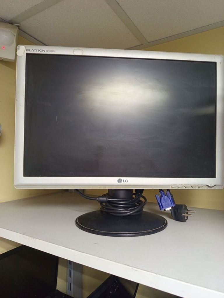 Купити Lg w 1934 Б/У
