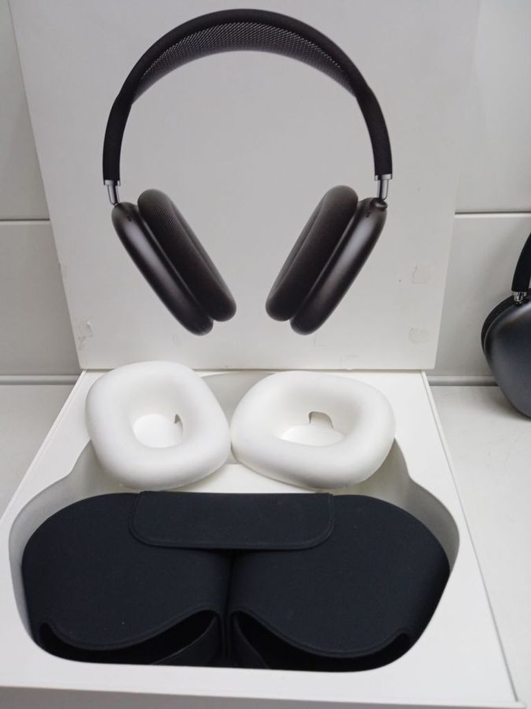 Розпродаж Apple airpods max, продавець Техноскарб