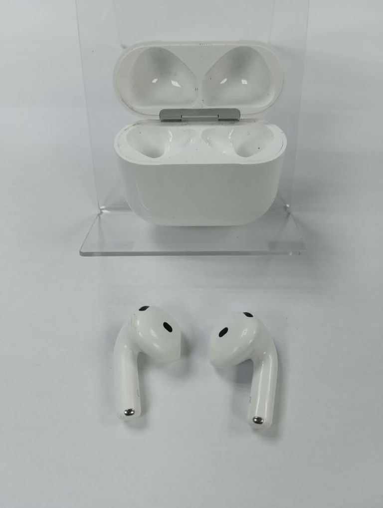 Дешево Apple airpods 4 з ломбарду