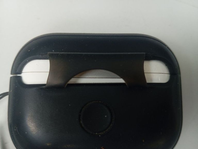 Дешево Apple airpods pro 2nd generation with magsafe charging case usb-c з ломбарду