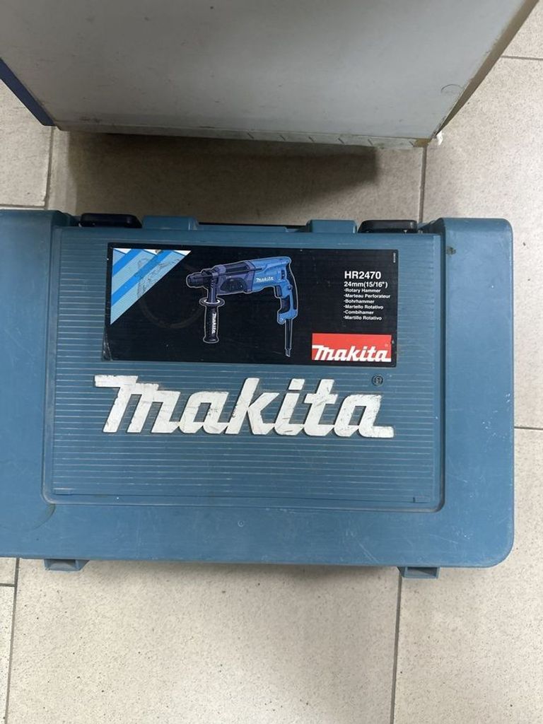 Купить Makita HR2470 Б/У
