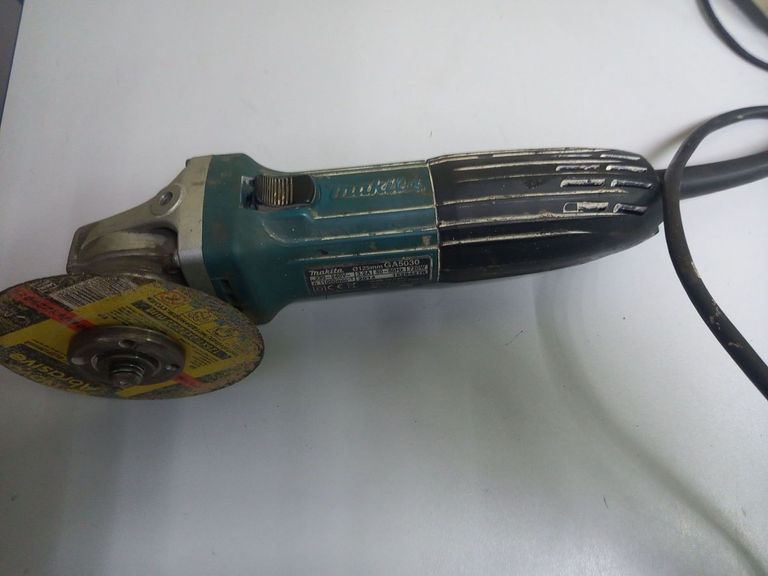 Дешево Makita ga5030 romania з ломбарду