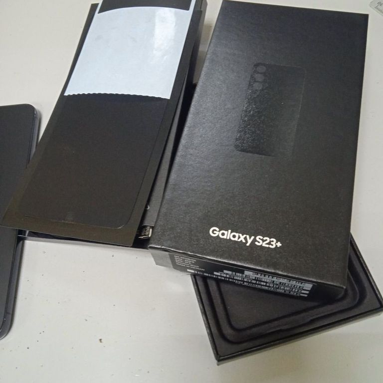 Дешево Samsung galaxy s23+ 8/256gb з ломбарду
