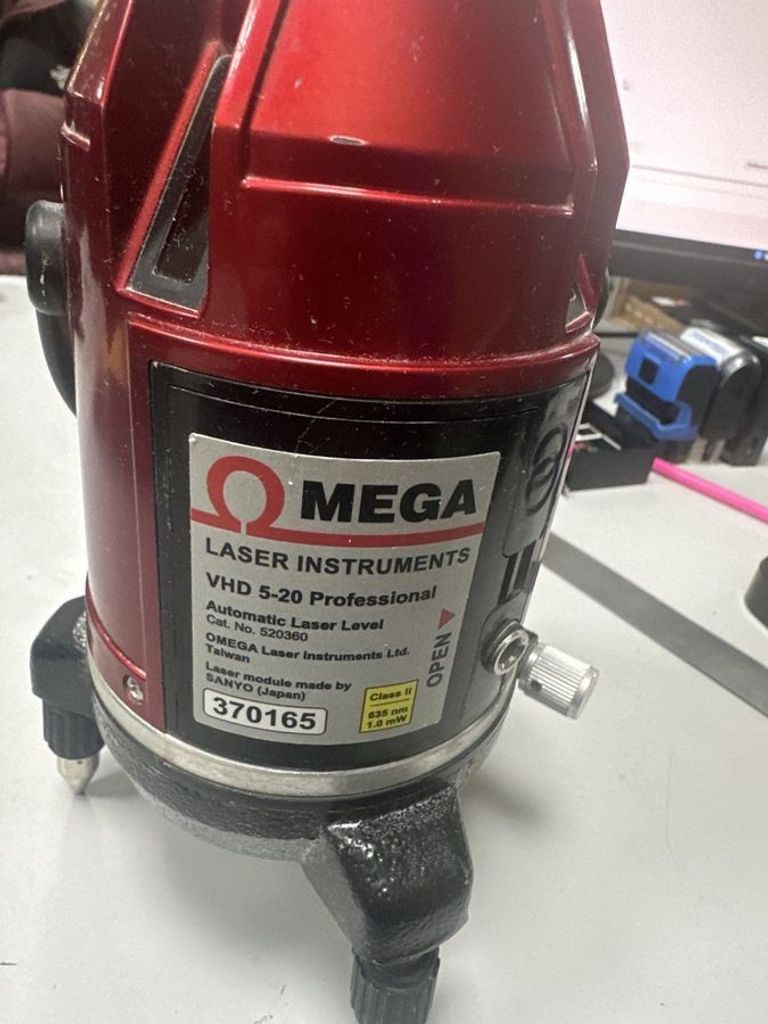 Купити Omegalaser 5l-30 green pro Б/У