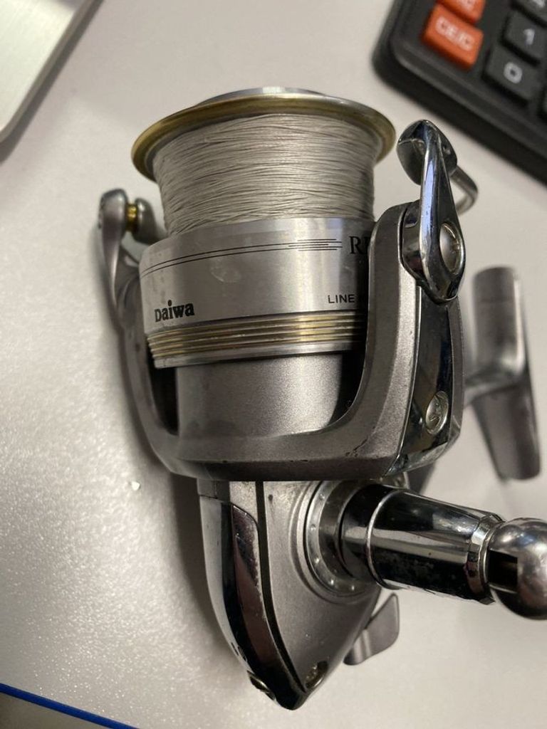 Дешево Daiwa Revros 3000 з ломбарду