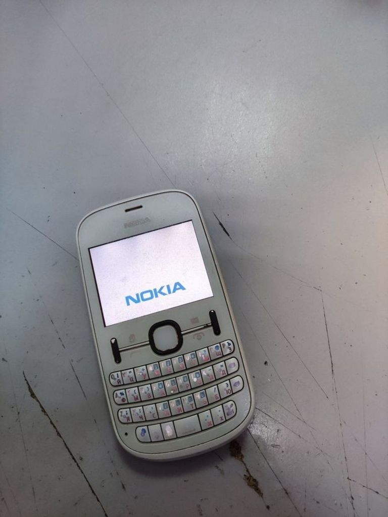 Купить NOKIA Asha 200 RM-761  Б/У