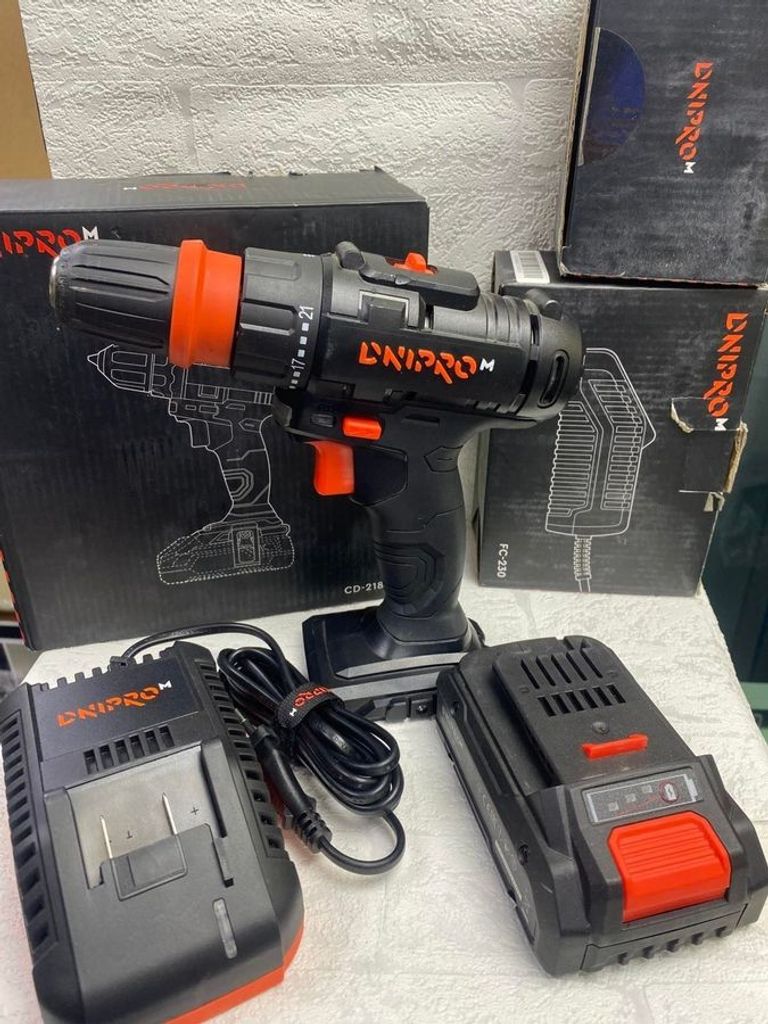 Купити Dnipro-M cd-218q 1акб 4ah зп Б/У